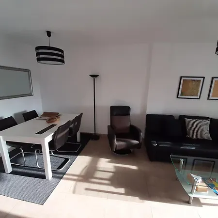 Piso Moderno Con Vistas Al Mar *